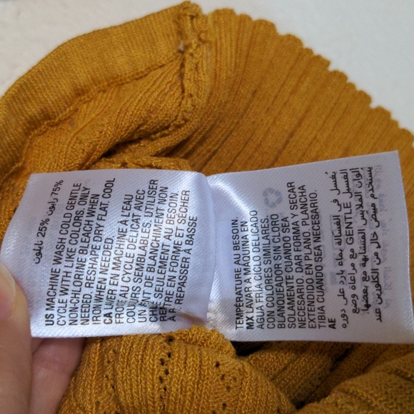 INC International Concepts Surplice Textured Blouse Sz: M NWT $69 - Picture 7 of 11